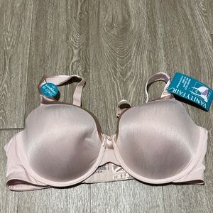Vanity Fair Light Pink Underwire Bra size 42D
